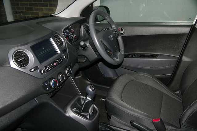 Hyundai i10 Hatchback 5d 1.0 (67ps) PLAY