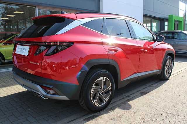 Hyundai TUCSON Advance 1.6T MHEV DCT Engine Red