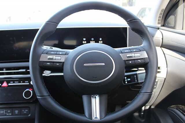 Hyundai TUCSON Advance 1.6T MHEV DCT Engine Red