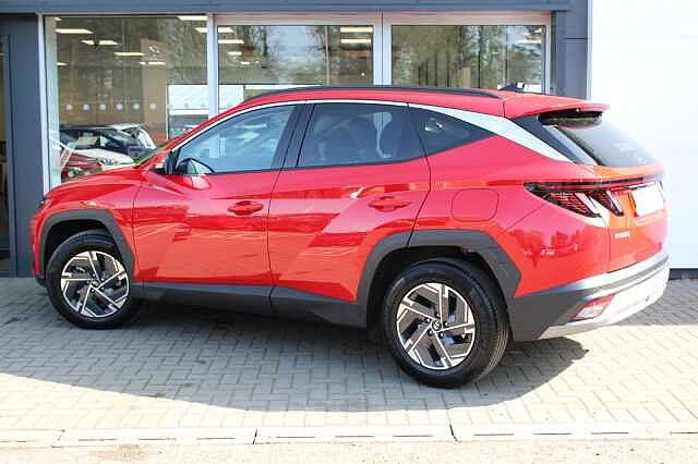 Hyundai TUCSON Advance 1.6T MHEV DCT Engine Red