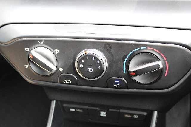 Hyundai BAYON SE Connect 1.0 T-GDI Intense Blue