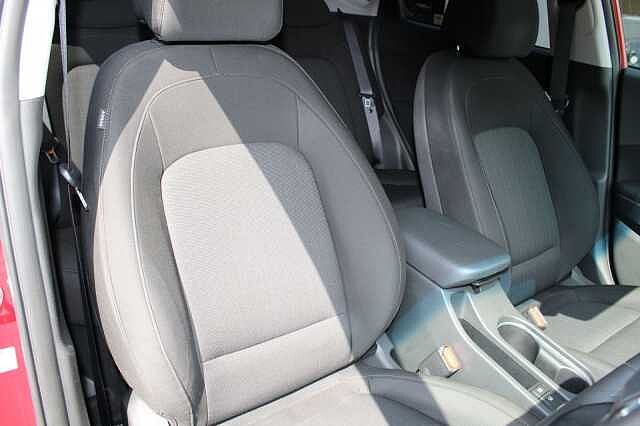 Hyundai KONA HYBRID Premium 1.6 GDI HEV Pulse Red