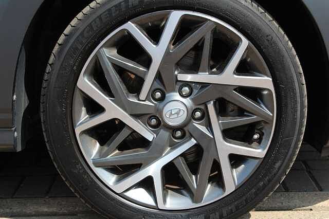 Hyundai KONA HYBRID Premium 1.6 GDI HEV Pulse Red