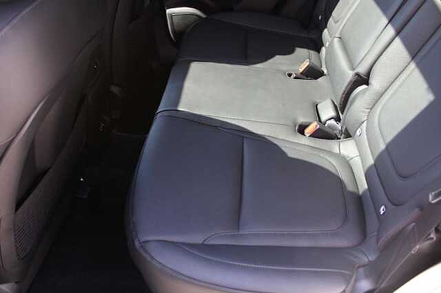 Hyundai TUCSON Ultimate 1.6T HEV Serenity White