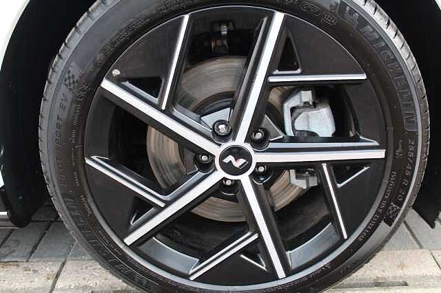 Hyundai IONIQ 5 N Line 84kWh Atlas White Matte