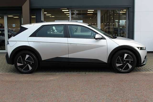 Hyundai IONIQ 5 Advance 84kWh Gravity Gold Matte