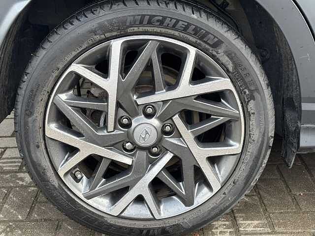 Hyundai KONA Premium 1.6 HEV DCT