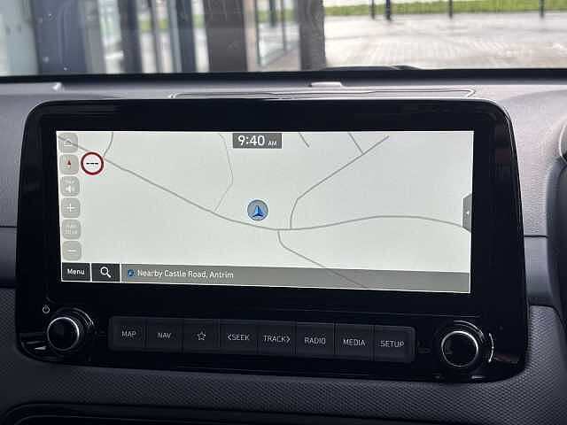 Hyundai KONA Premium 1.6 HEV DCT