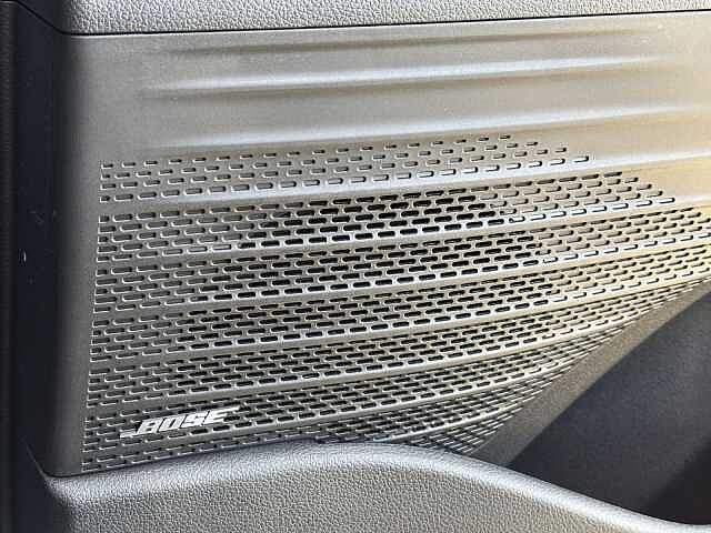 Hyundai BAYON Ultimate 1.0T 6MT Vibrant Blue