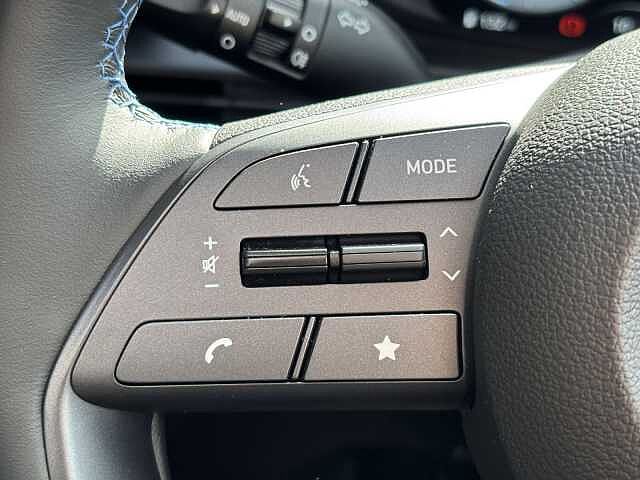 Hyundai BAYON Ultimate 1.0T 6MT Vibrant Blue