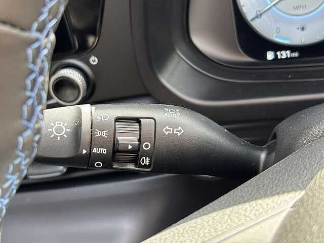 Hyundai BAYON Ultimate 1.0T 6MT Vibrant Blue