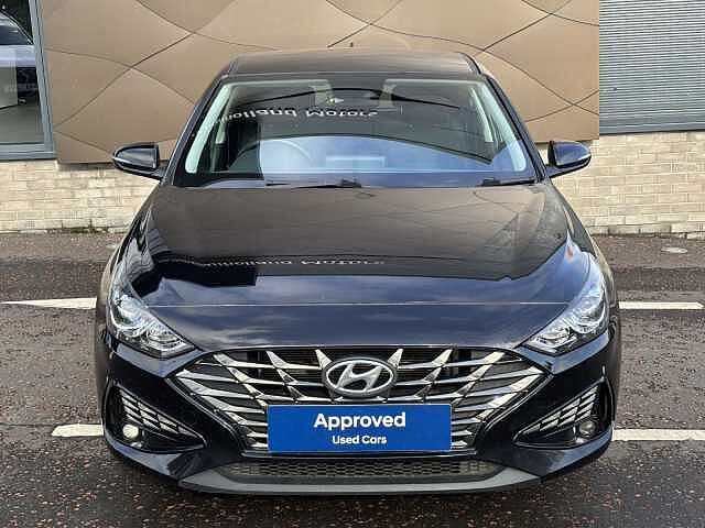 Hyundai i30 SE Connect 1.0T MHEV 120PS 6MT