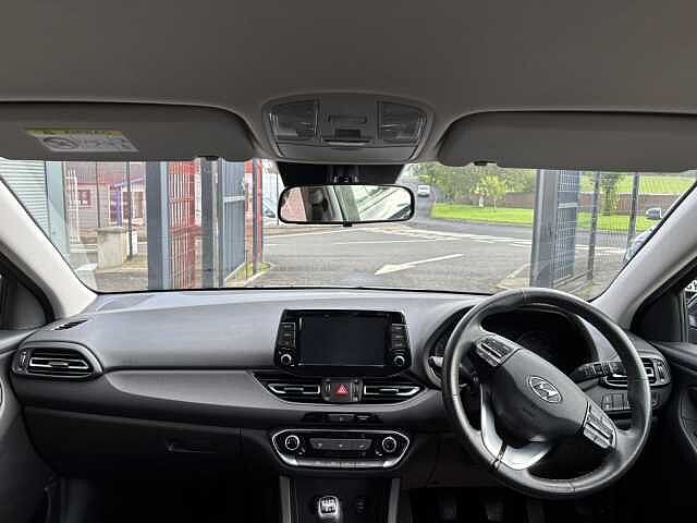 Hyundai i30 SE Connect 1.0T MHEV 120PS 6MT