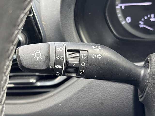 Hyundai i30 SE Connect 1.0T MHEV 120PS 6MT