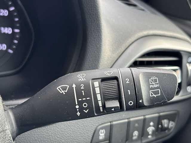 Hyundai i30 SE Connect 1.0T MHEV 120PS 6MT