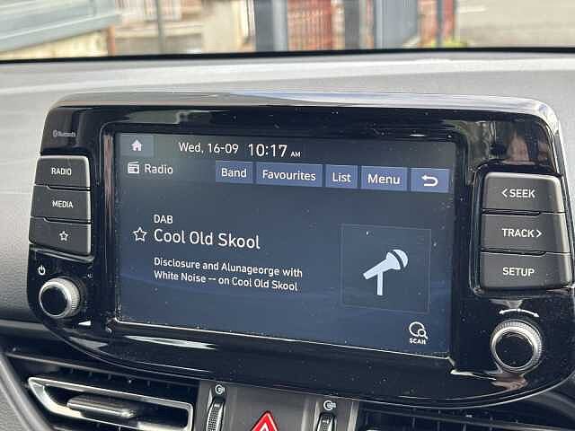Hyundai i30 SE Connect 1.0T MHEV 120PS 6MT