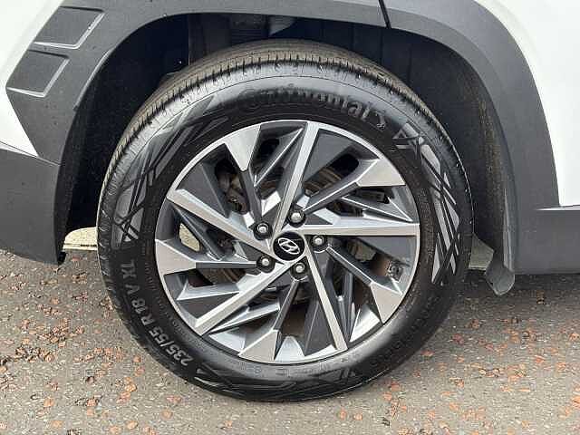 Hyundai TUCSON Premium WHITE