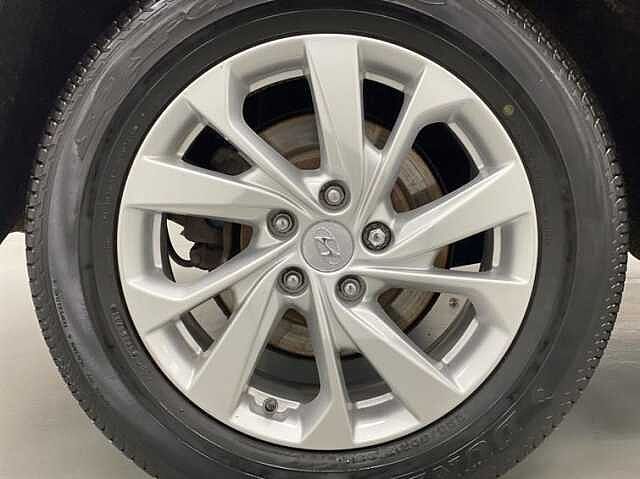 Hyundai TUCSON 1.6 GDi SE Nav 5dr 2WD RED