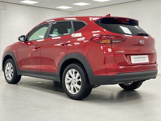 Hyundai TUCSON 1.6 GDi SE Nav 5dr 2WD RED