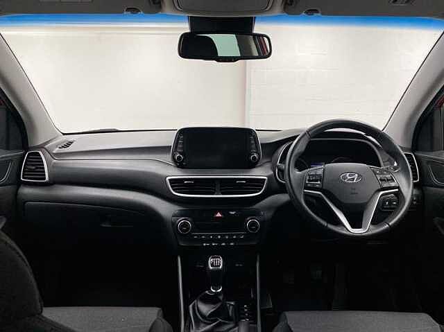 Hyundai TUCSON 1.6 GDi SE Nav 5dr 2WD RED