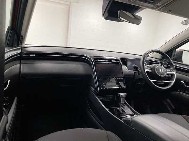 Hyundai TUCSON 1.6 TGDi 48V MHD SE Connect 5dr 2WD DCT RED