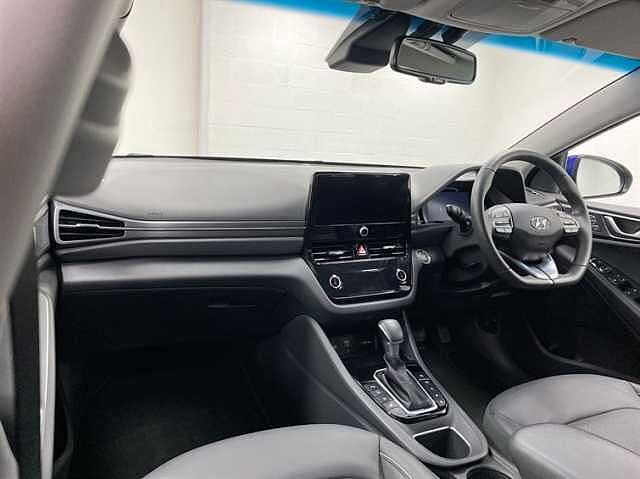 Hyundai IONIQ 1.6 GDi Hybrid Premium SE 5dr DCT BLUE