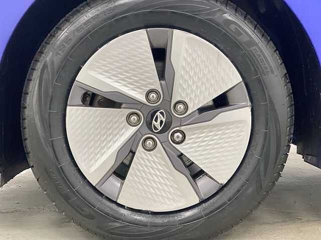 Hyundai IONIQ 1.6 GDi Hybrid Premium 5dr DCT BLUE
