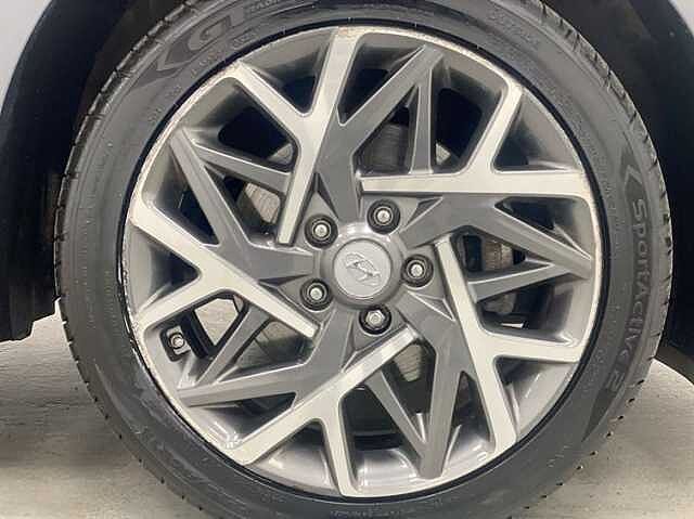 Hyundai KONA 1.6 GDi Hybrid Premium 5dr DCT GREY