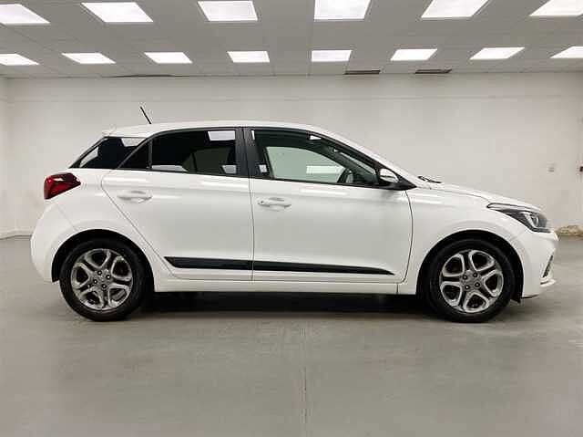 Hyundai I20 1.2 MPi Premium Nav 5dr