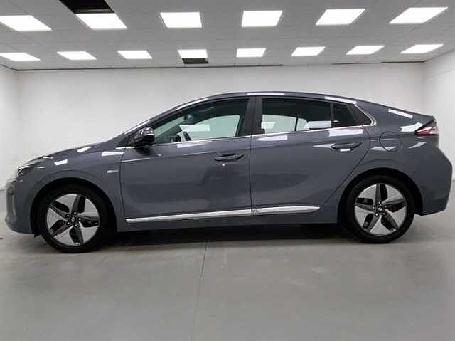 Hyundai IONIQ 1.6 GDi Hybrid 1st Edition 5dr DCT