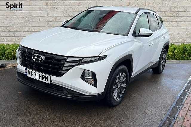 Hyundai TUCSON 1.6 TGDi Hybrid 230 SE Connect 5dr 2WD Auto Polar White