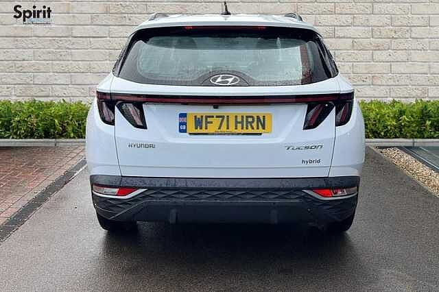 Hyundai TUCSON 1.6 TGDi Hybrid 230 SE Connect 5dr 2WD Auto Polar White