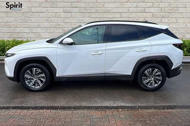 Hyundai TUCSON 1.6 TGDi Hybrid 230 SE Connect 5dr 2WD Auto Polar White