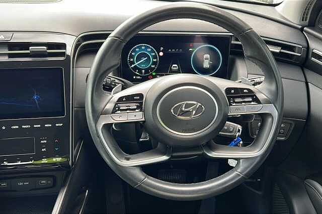 Hyundai TUCSON 1.6 TGDi Hybrid 230 SE Connect 5dr 2WD Auto Polar White