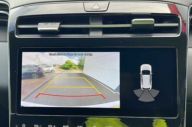Hyundai TUCSON 1.6 TGDi Hybrid 230 SE Connect 5dr 2WD Auto Polar White
