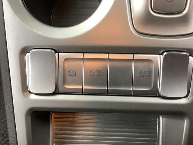 Hyundai KONA 100kW SE Connect 39kWh 5dr Auto Ignite Red