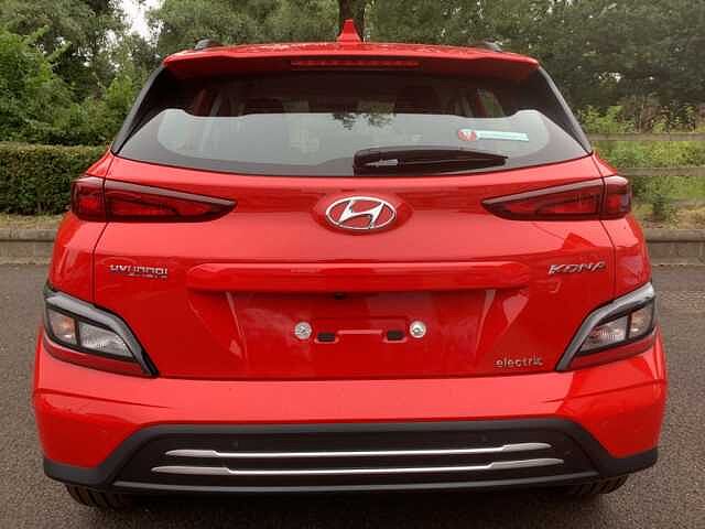 Hyundai KONA 100kW SE Connect 39kWh 5dr Auto Ignite Red