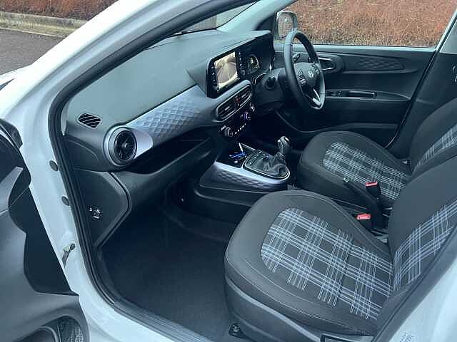 Hyundai I10 1.0 MPi Premium 5dr Auto White