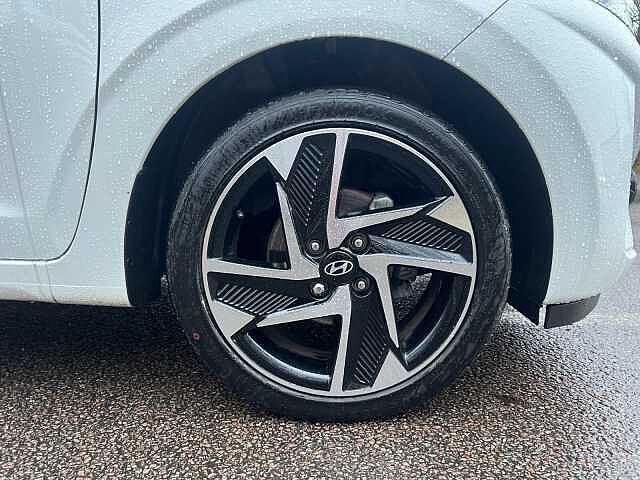 Hyundai I10 1.0 MPi Premium 5dr Auto White