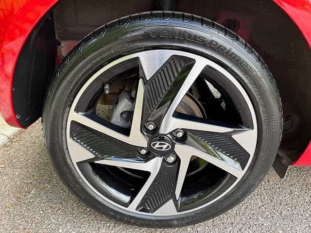 Hyundai I10 1.0 [63] Premium 5dr Auto [Nav] Red