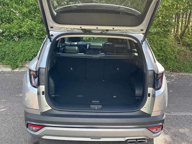 Hyundai TUCSON 1.6T Hybrid Ultimate 5dr Auto Shimmering Slvr