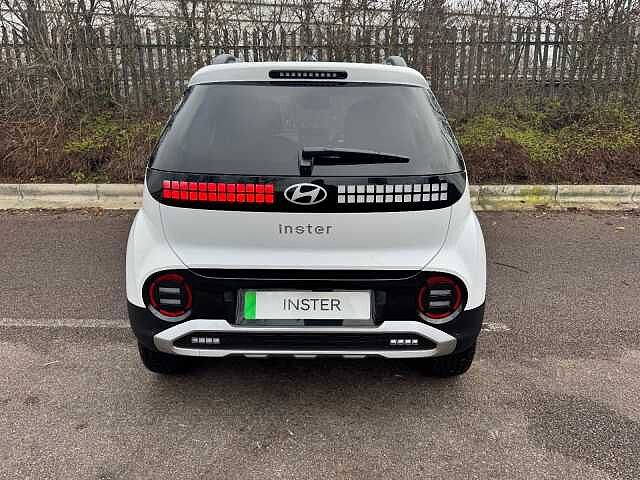 Hyundai INSTER 85kW 02 49kWh 5dr Auto Atlas White
