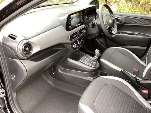 Hyundai I10 1.0 [63] Advance 5dr Auto [Nav] Phantom Black