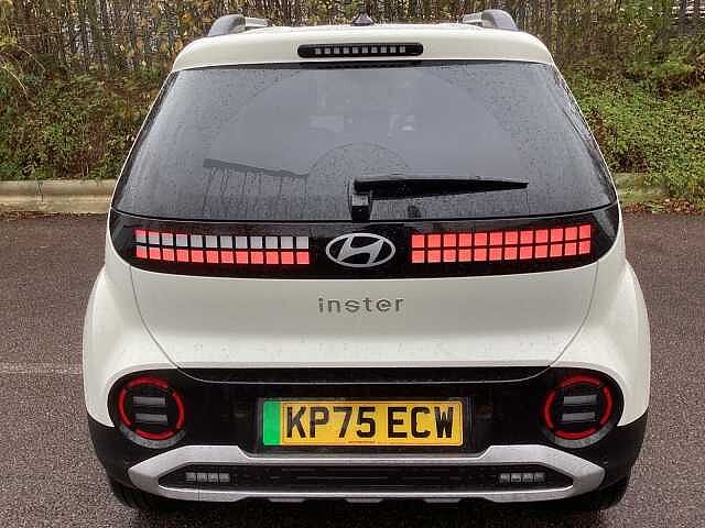 Hyundai INSTER 85kW 02 49kWh 5dr Auto Natural Ivory
