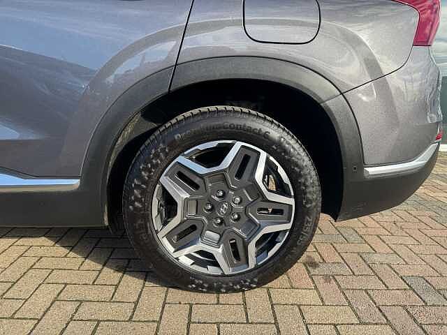 Hyundai SANTA FE 1.6 TGDi Hybrid Ultimate 5dr 4WD Auto Magnetic Grey