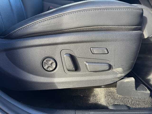 Hyundai SANTA FE 1.6 TGDi Hybrid Ultimate 5dr 4WD Auto Magnetic Grey