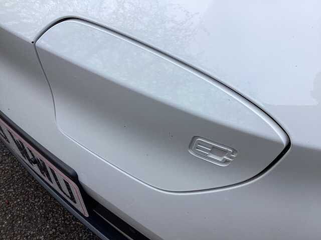 Hyundai KONA 150kW Ultimate 64kWh 5dr Auto Electric Hatchback White