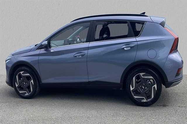 Hyundai BAYON 1.0 T-GDi (100ps) Premium 48 Volt MHEV DCT Pearl - Intense blue