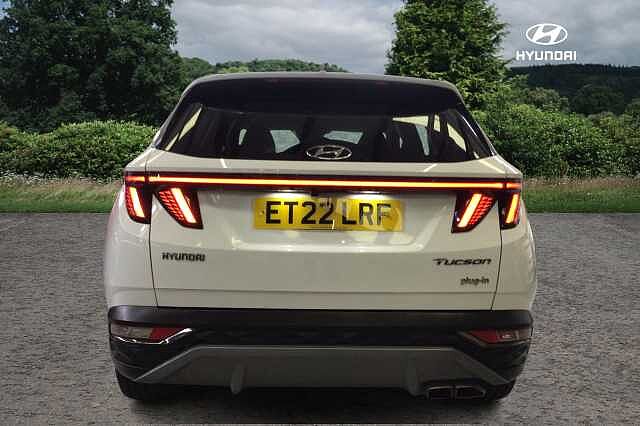 Hyundai TUCSON 1.6 TGDi Plug-in Hybrid Ultimate 5dr 4WD Auto Atlas White