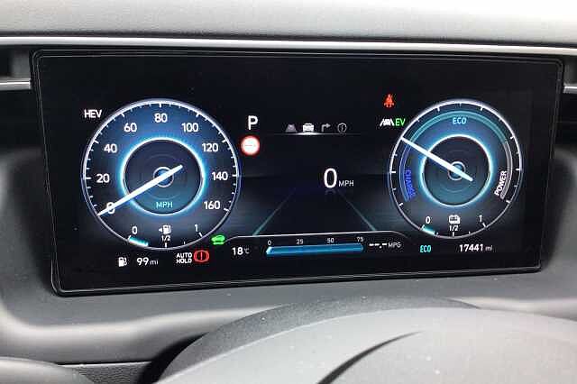 Hyundai TUCSON 1.6 TGDi Plug-in Hybrid Ultimate 5dr 4WD Auto Atlas White